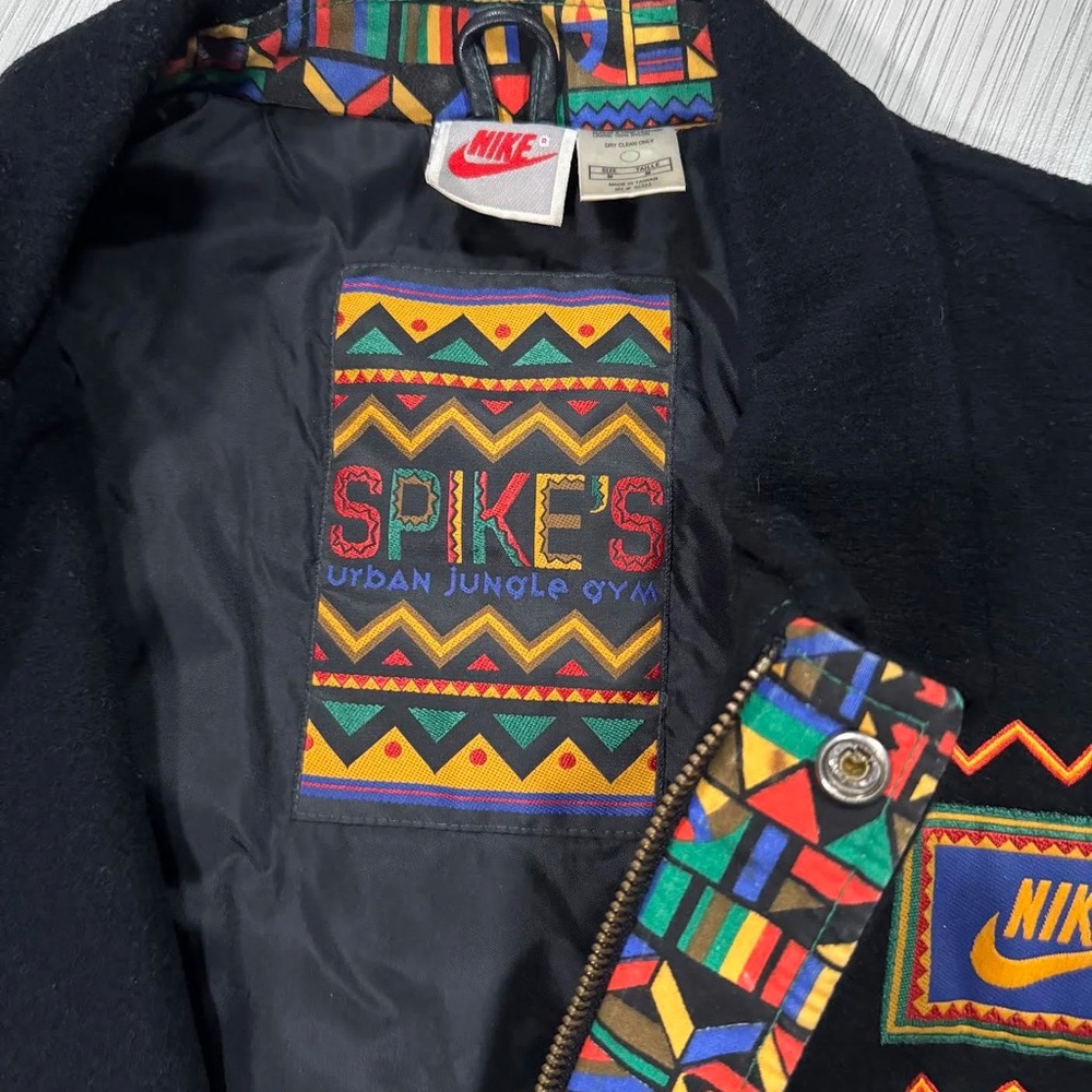 Vintage Nike Spike's Urban Jungle Gym Varsity Jacket Size Medium - Picture 6 of 6